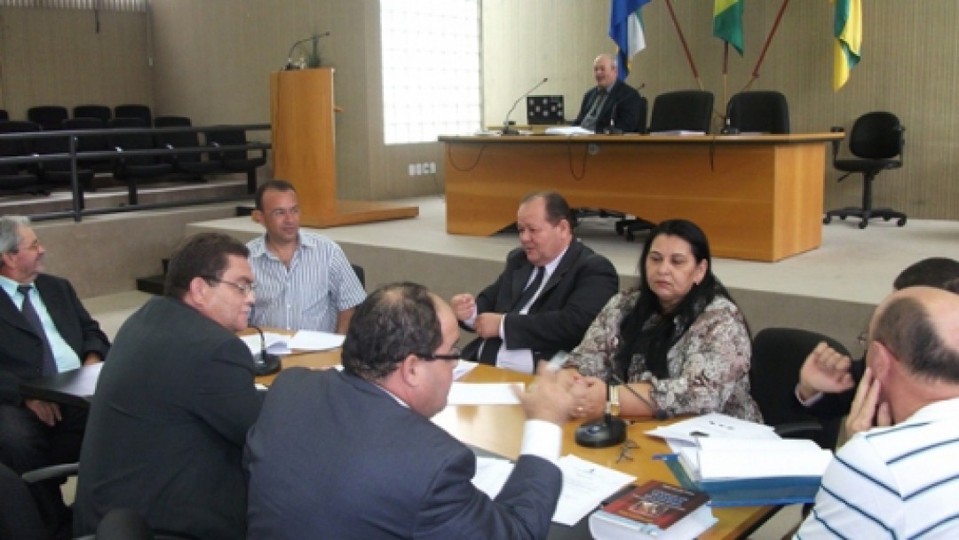 Reunião com SMTT, Associação do Moto-Taxistas e Vereadores para discutir o projeto que regulamenta a profissão dos Moto-Taxi