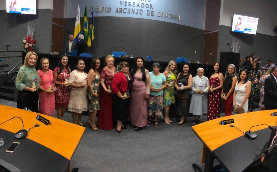 15 MULHERES ITABAIANESES FORAM HOMENAGEADAS NA HONRARIA HELEY DE ABREU