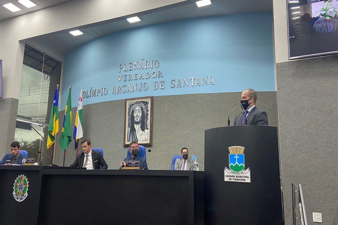 Especialista Danilo Falcão apresenta Código de Ética e Decoro Parlamentar aos vereadores