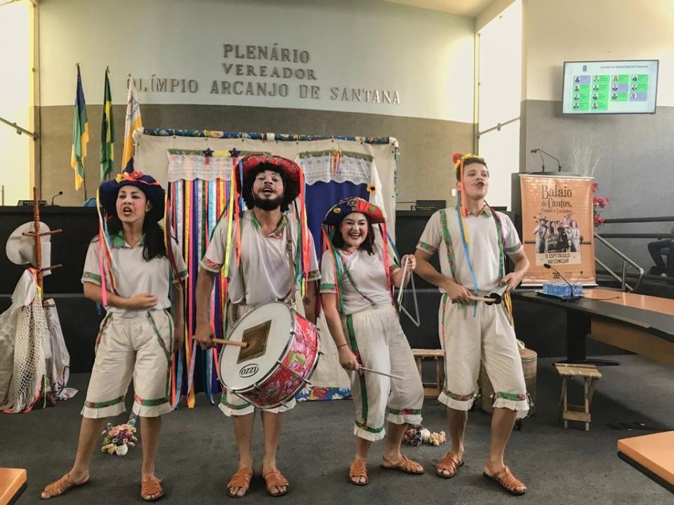 CIA DE ARTES DA ALESE APRESENTA O ESPETÁCULO “BALAIO DE CANTOS, CONTOS E ENCANTOS”